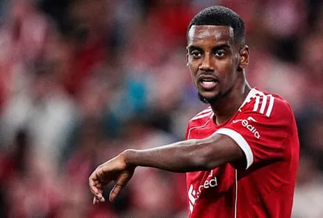 Alexander Isak's First Appearance Delivers Glamour Despite Evident Rust